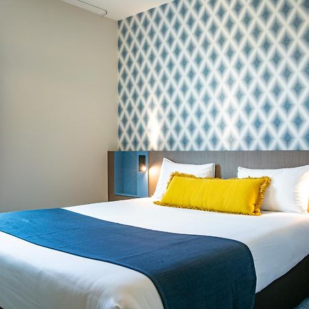 The Originals Boutique Hotel Restaurant Saint James, Монтегю Екстериор снимка