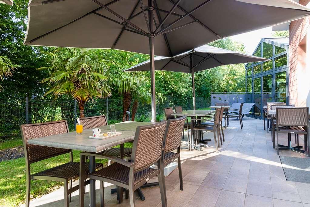 The Originals Boutique Hotel Restaurant Saint James, Монтегю Екстериор снимка