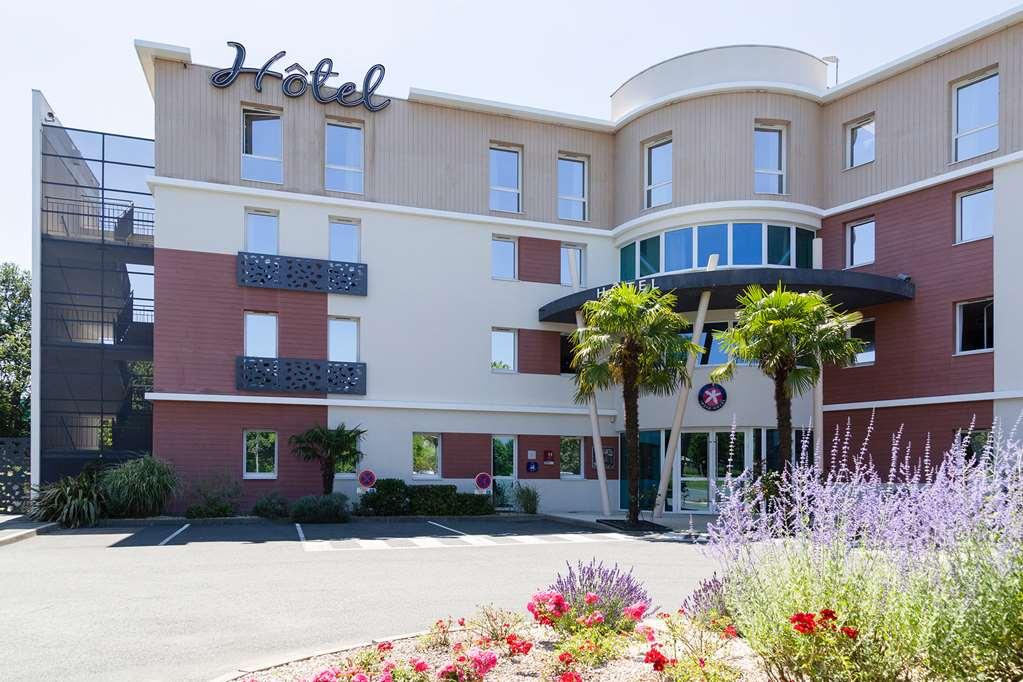 The Originals Boutique Hotel Restaurant Saint James, Монтегю Екстериор снимка