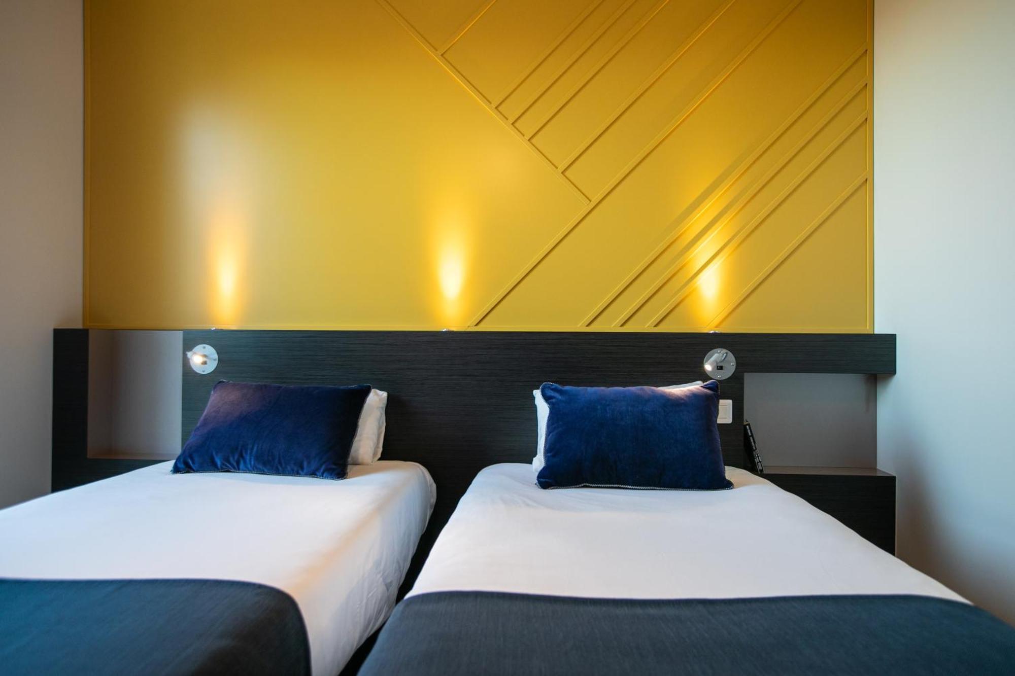 The Originals Boutique Hotel Restaurant Saint James, Монтегю Екстериор снимка
